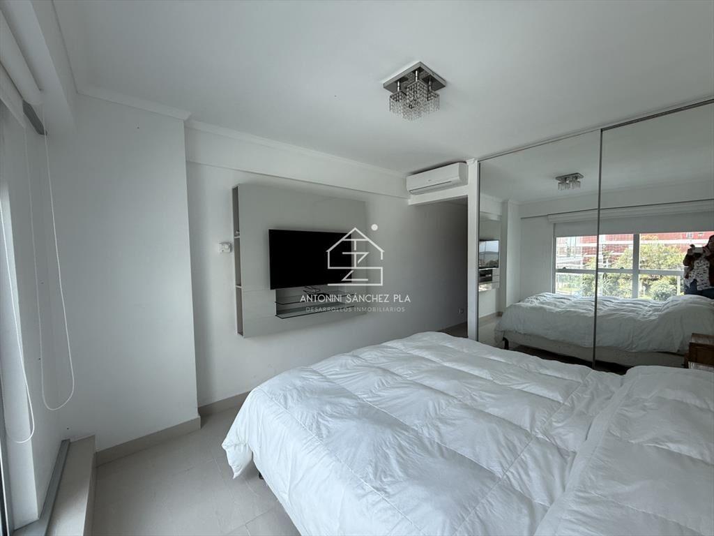 Venta apto en Playa Mansa