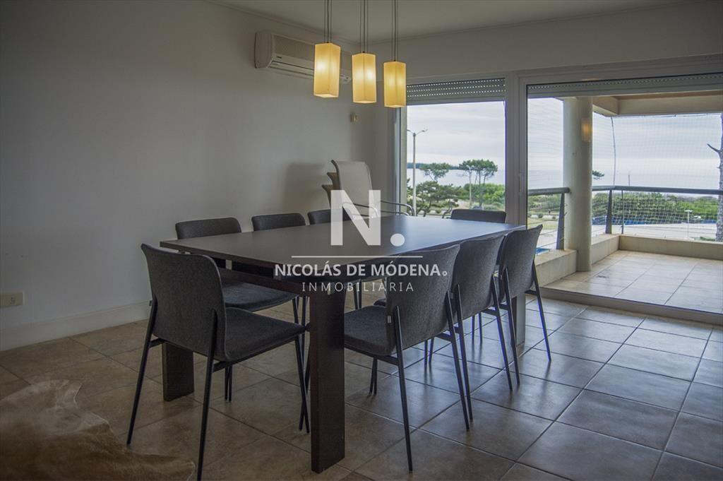 Departamento en venta en Playa Mansa a 100 mts 4