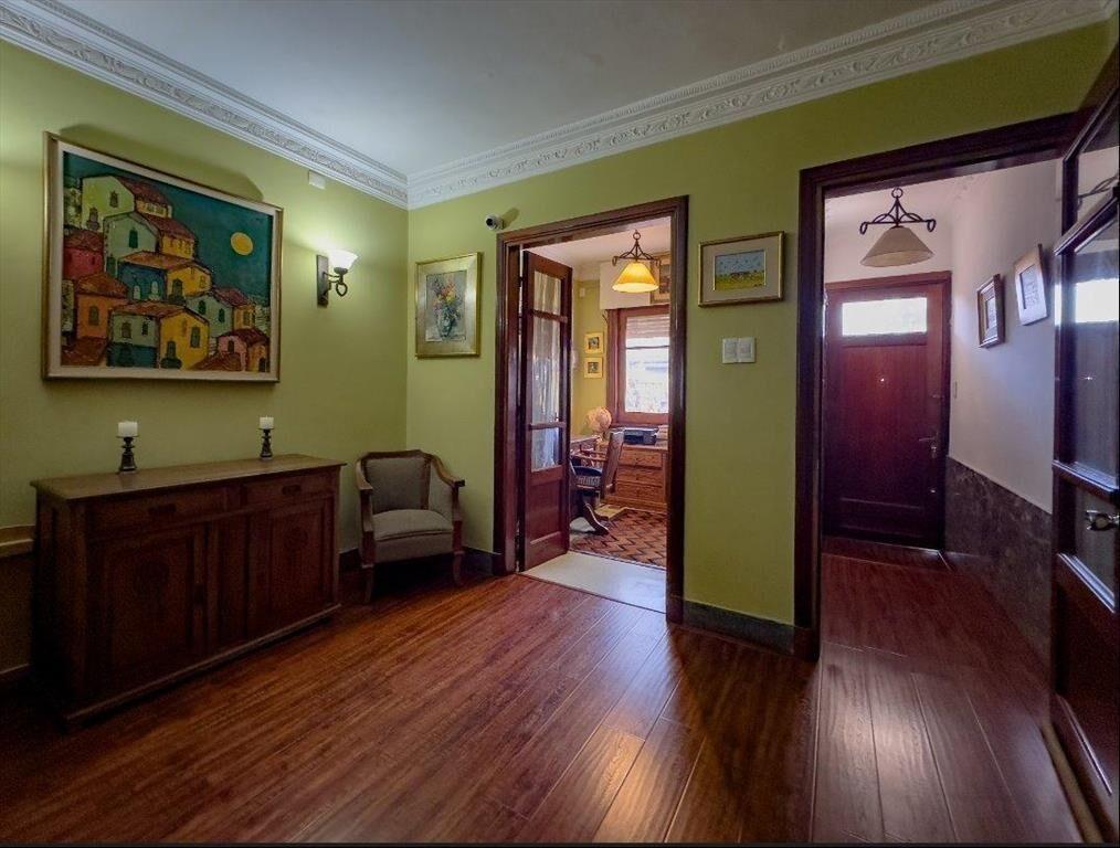 VENTA CASA LA BLANQUEADA: 4 DORMITORIOS, 2 BAÑOS Y GJE.