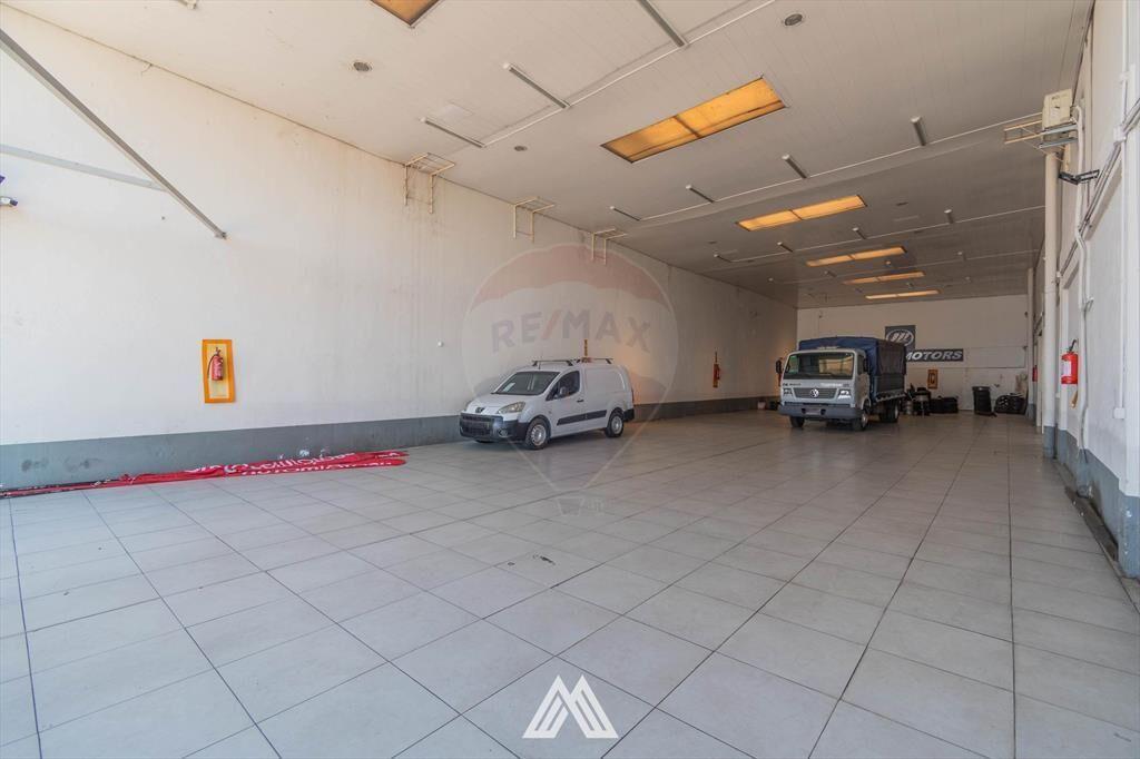 ALQUILA LOCAL CON OFICINAS + APTO BUCEO RAMBLA GGE