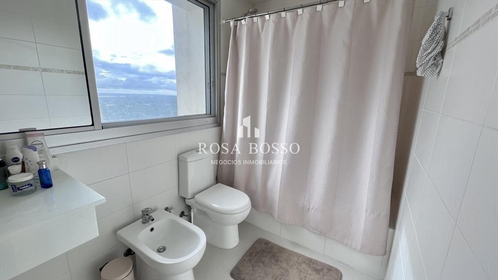 EN VENTA APARTAMENTO 2 DORMITORIOS,ROOSEVELT