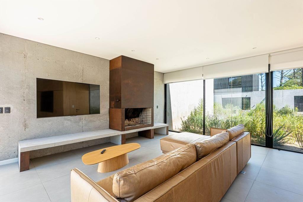 Se vende casa en complejo privado -Punta Ballena