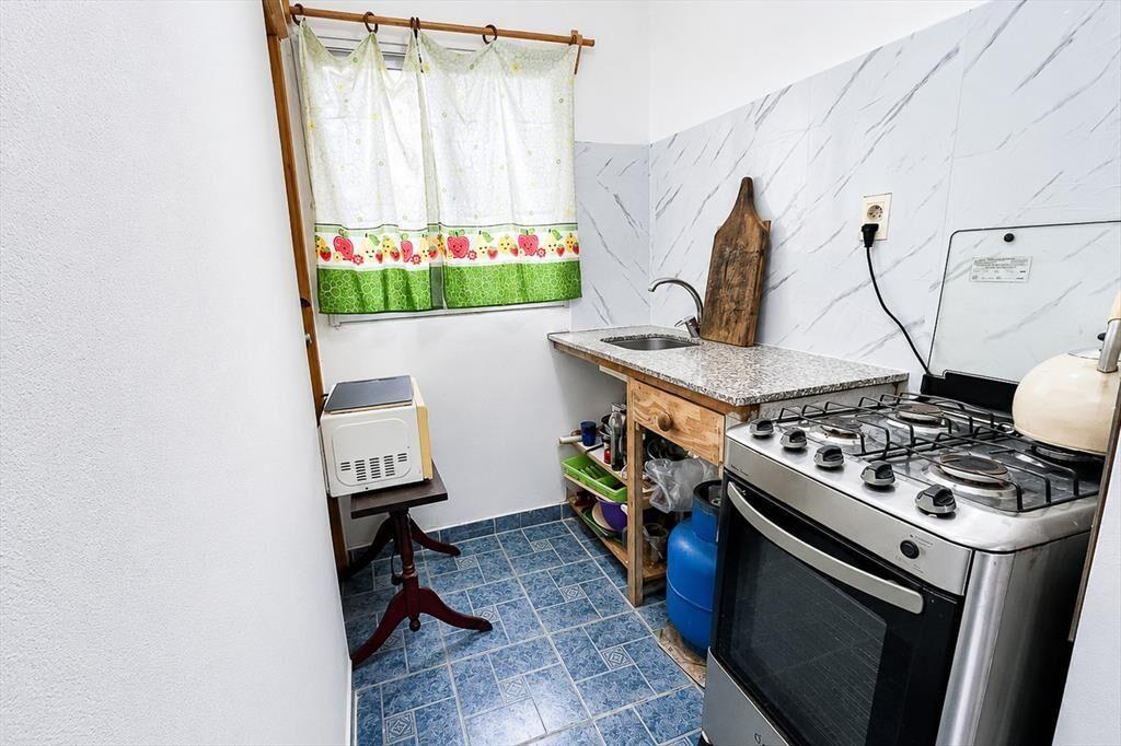 VENTA 2 CASAS + DEPOSITO MISMO PADRON, EN MARINDIA