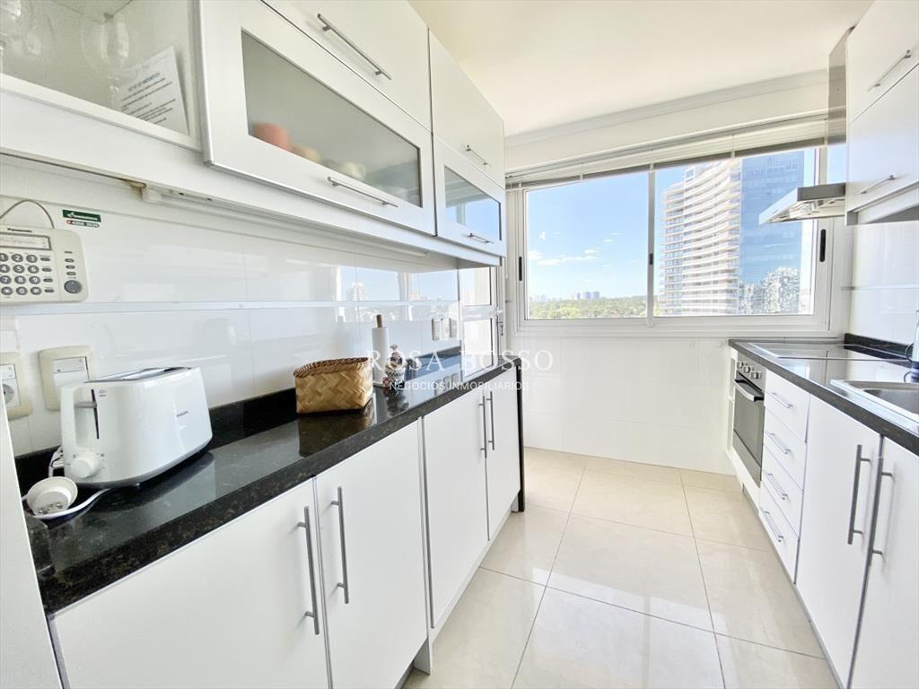 Alquiler, Apartamento, 3 dormitorios, Punta del