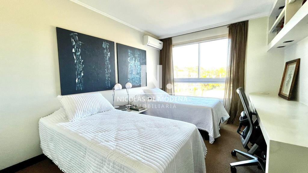 Venta de Hermoso Apartamento de 2 dormitorios en edificio d