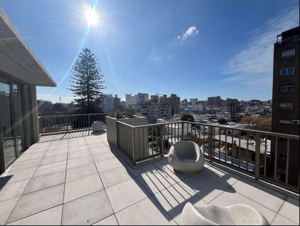 Venta Apartamento Parque Batlle Monoambiente con terraza al