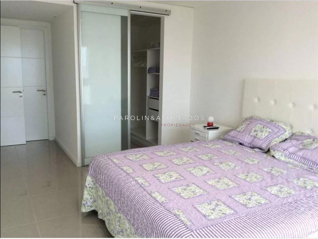 Apartamento en venta en Torre One, Punta Del Este