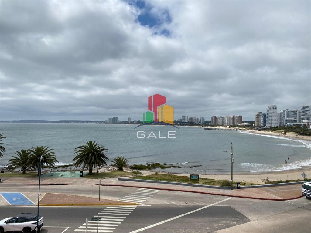 Vende apartamento con vista al mar de 3 Punta del