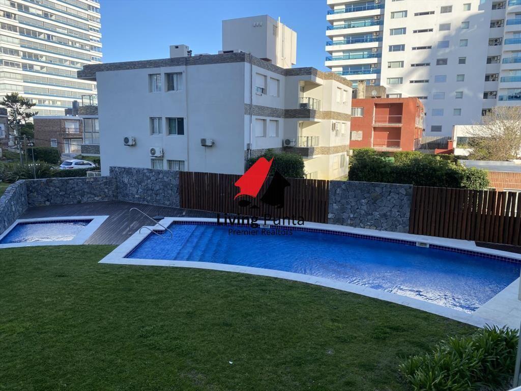 GRAN PLANTA EN  EDIFICIO CON SERVICIOS - 100 MTS.