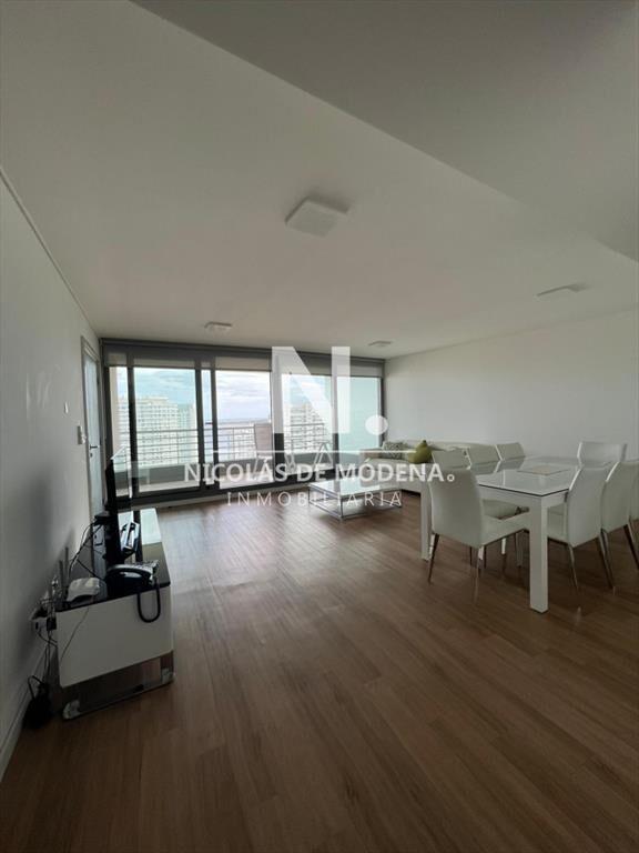 Hermoso apartamento con excelente vista!