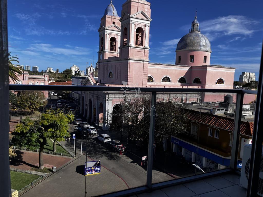 Apto 3 dormitorios, 2 baños en venta
