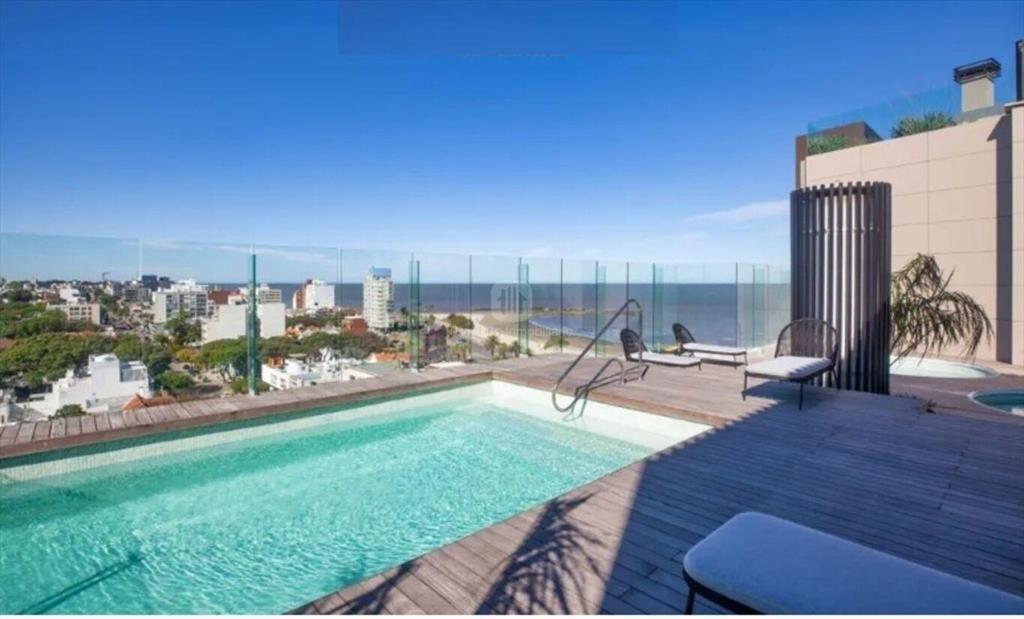 VENTA APARTAMENTO TRES DORMITORIOS MALVIN