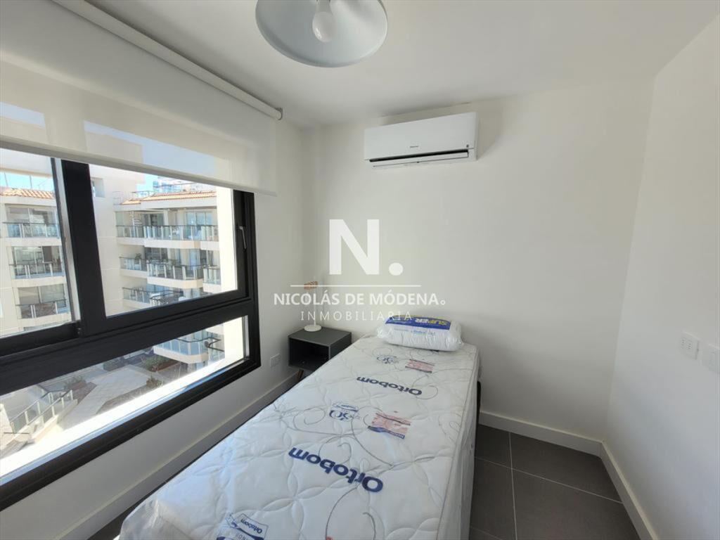 Apartamento en venta, 3 dormitorios 2 baños, bonaire iv-Pu