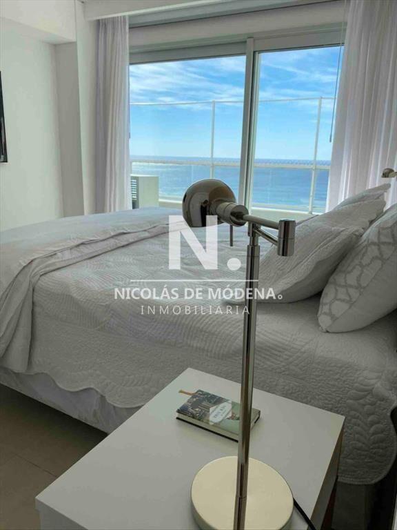 PentHouse de cuatro dormitorios en suite en Le y