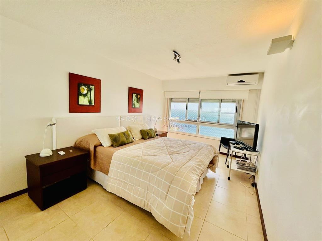 Departamento en Venta de 3 Dormitorios Playa del