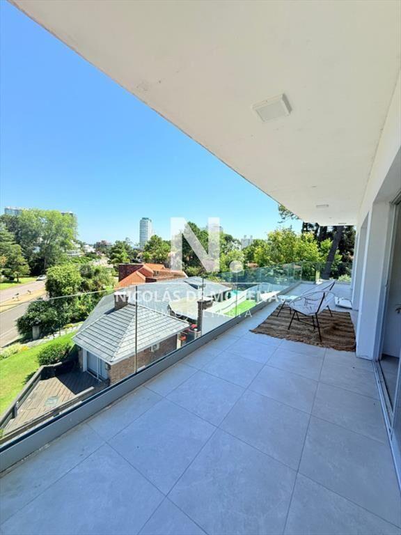 En venta apartamento de 2 dormitorios, con vista