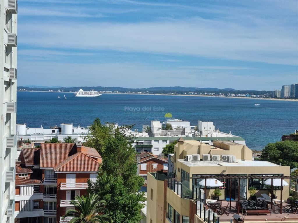 Apartamento en Peninsula, 3 dormitorios *