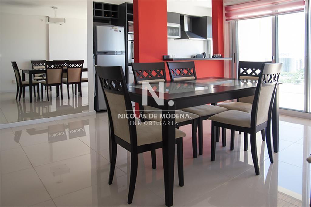 Departamento en venta, zona de playa Brava.