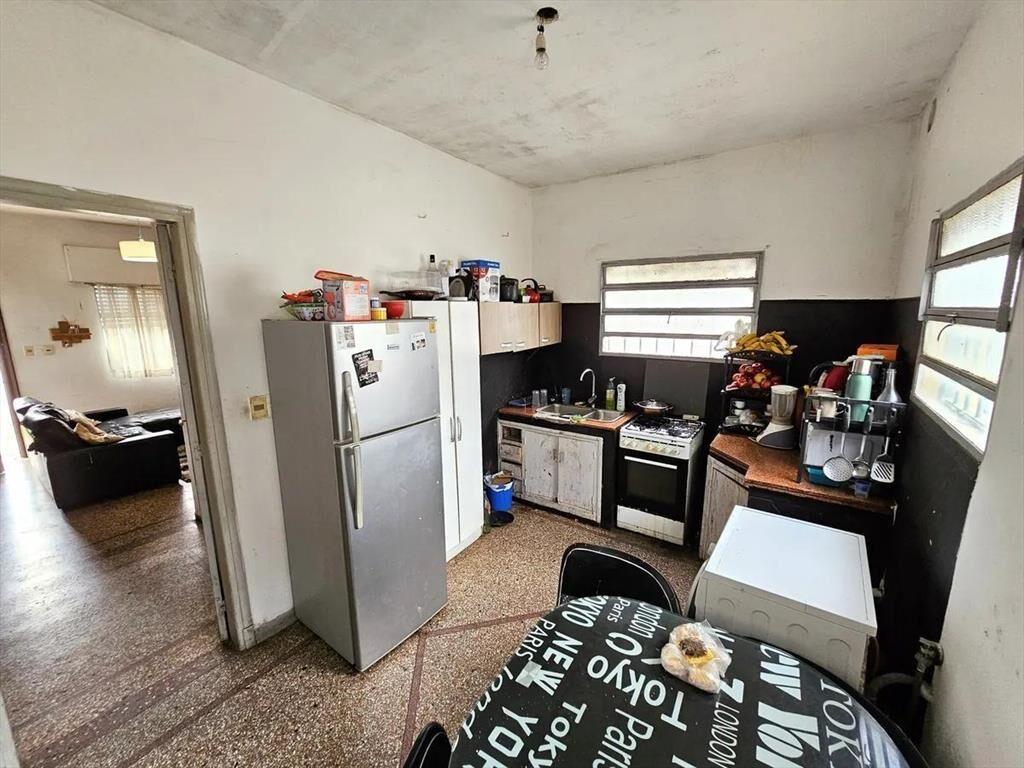 Apartamento en venta 2 dormitorios patio y cochera villa es
