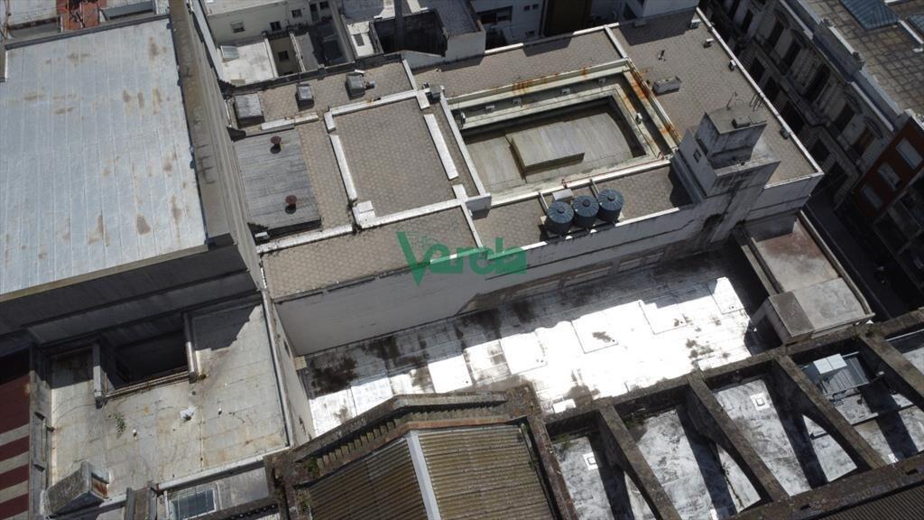 Venta Parking Ciudad Vieja con Renta
