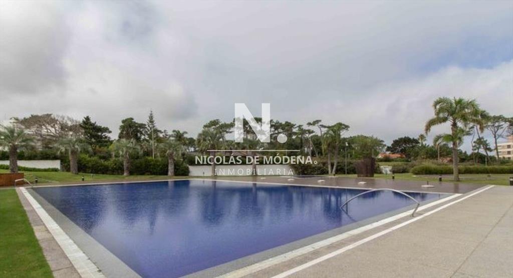 Vende apartamento en Mansa, Punta del Este de 3