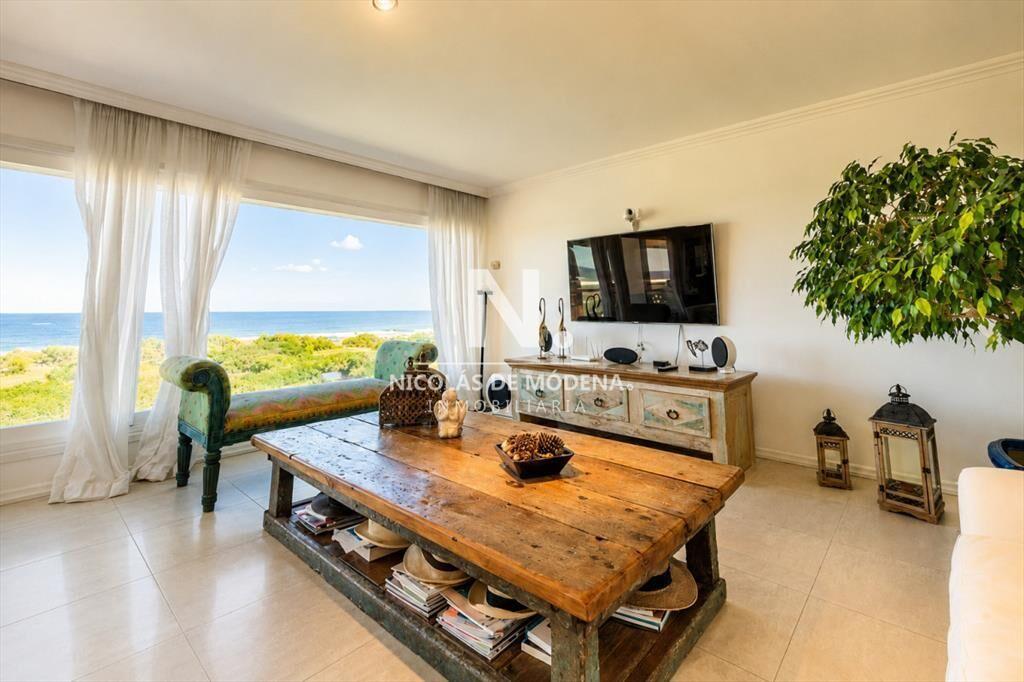 En venta apartamento de 3 dormitorios con vista