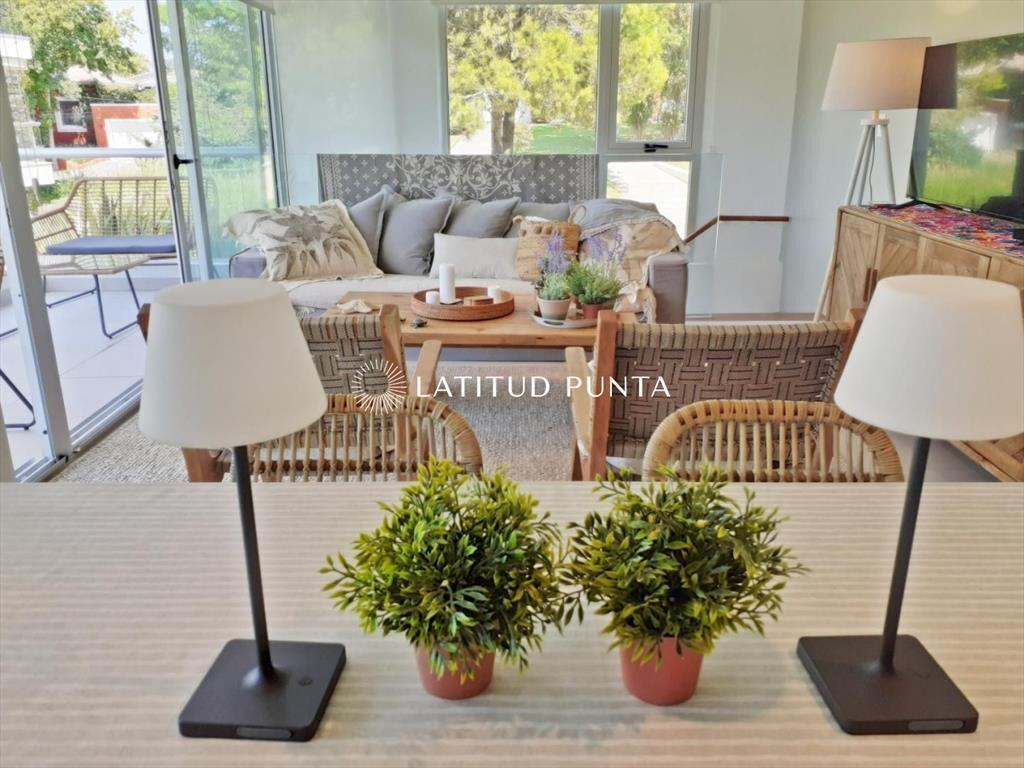 Apartamento dúplex en Rincón del Indio, 2 más