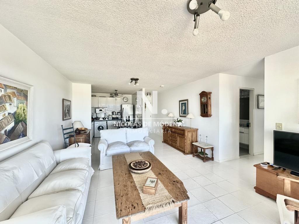 Venta apartamento 3 dormitorios. Playa mansa, del