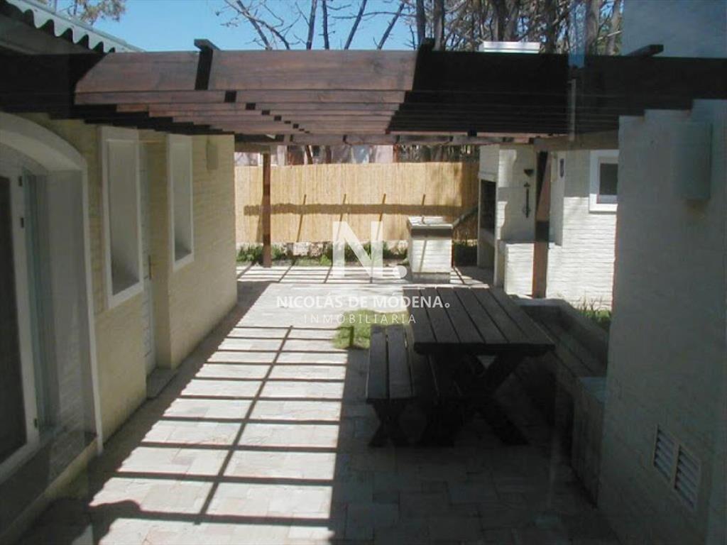 EsplÃ©ndida casa en Montoya