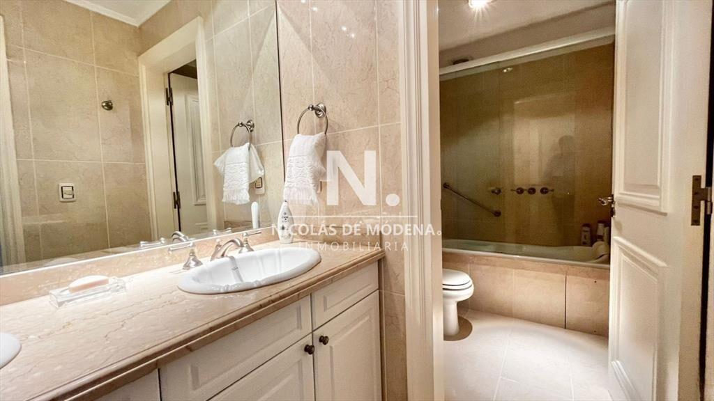Venta de Hermoso Apartamento de 2 dormitorios en edificio d