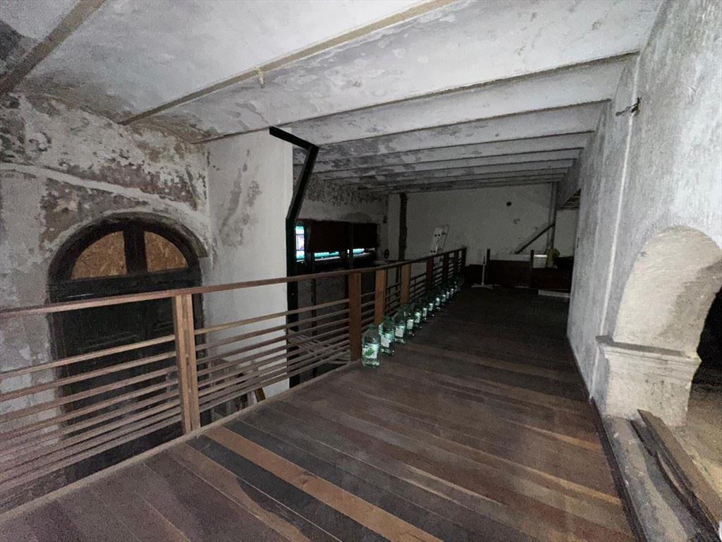 Venta local comercial Centro, reciclaje a terminar