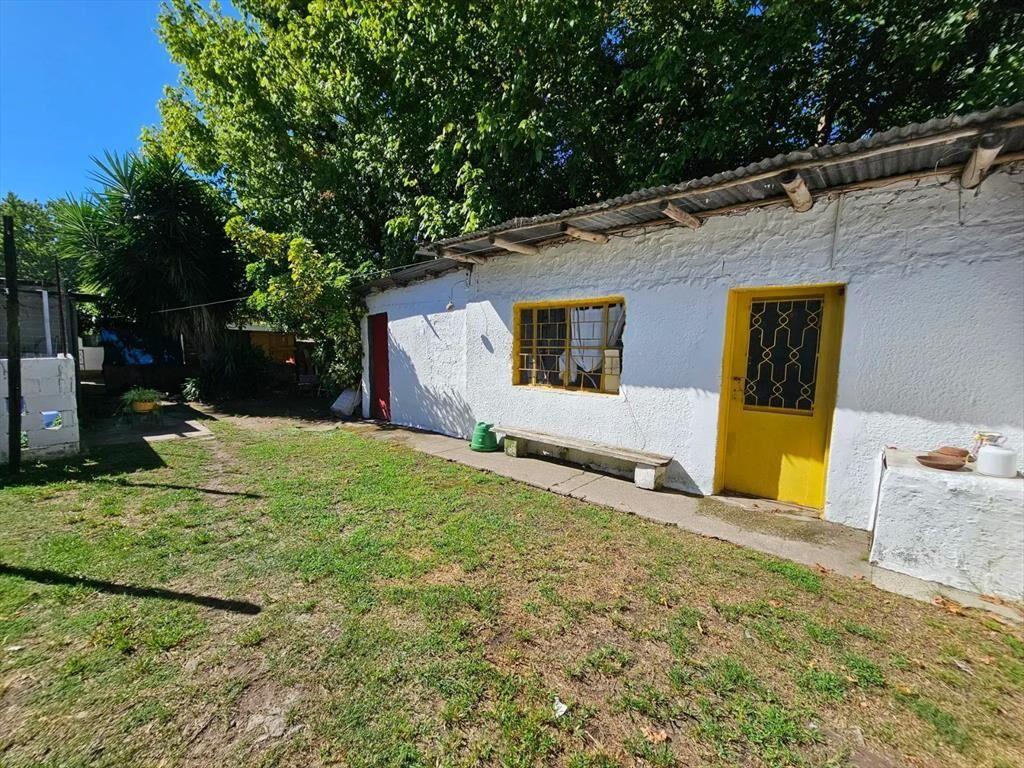 Casa y tres aptos en venta Peñarol | ideal inversión