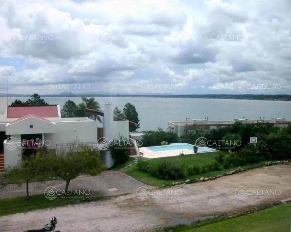 Punta Ballena Casa en Venta Cuatro Dormitorios