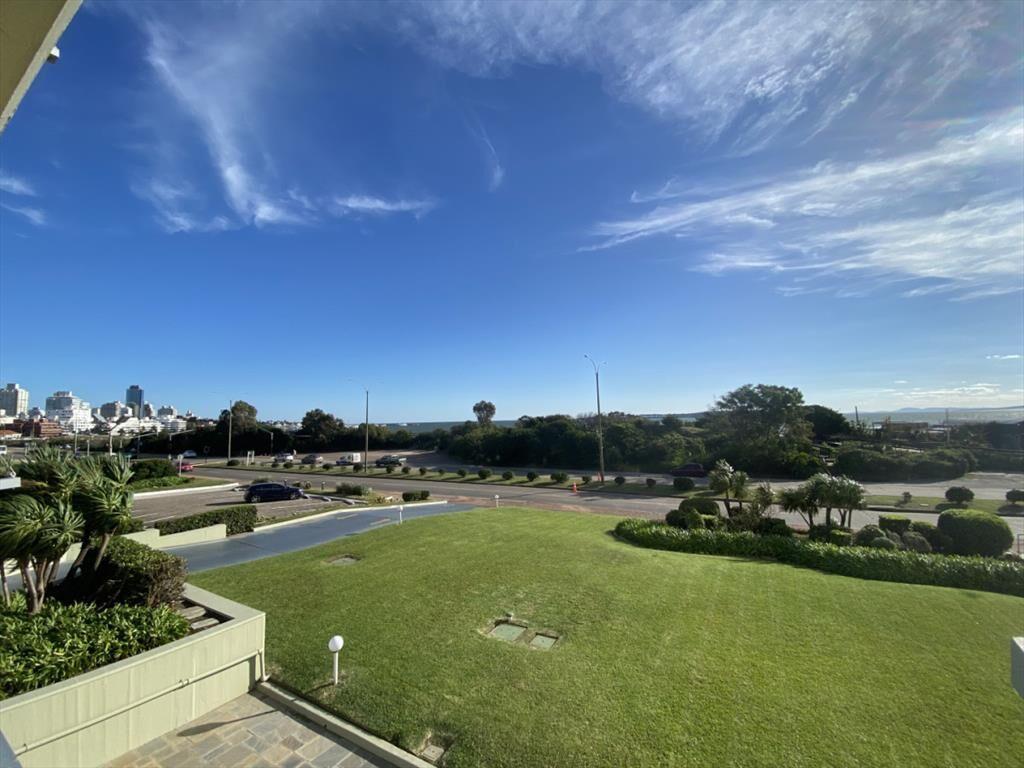 VENTA APARTAMENTO 4 DORMITORIOS, MALECON IV- PUNTA DEL ESTE