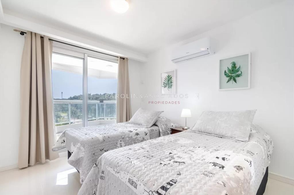 Apartamento en venta de 2 dormitorios en Look Brava Tower,