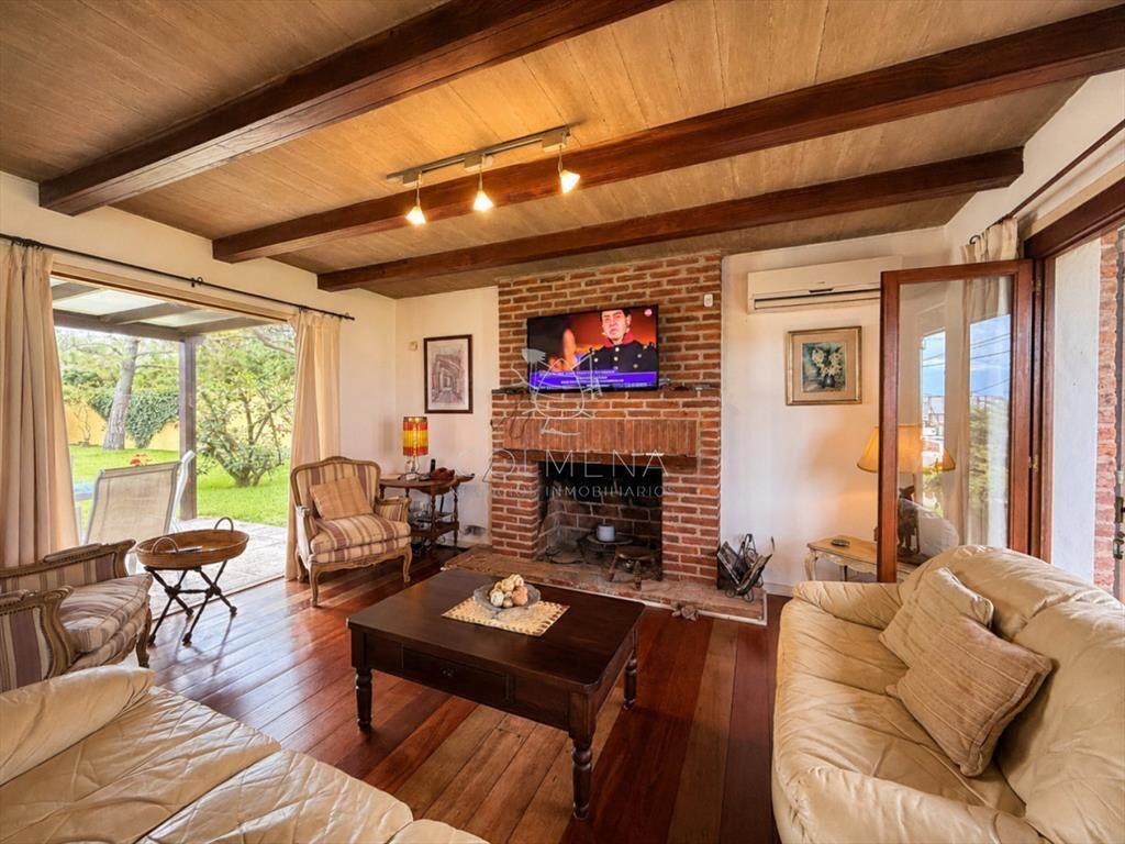 Vende hermosa casa en san rafael , cerca del mar,