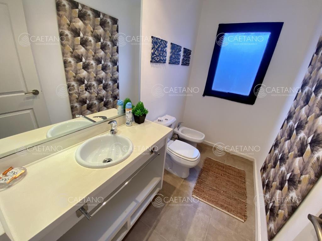 Venta casa 2 dormitorios pinares