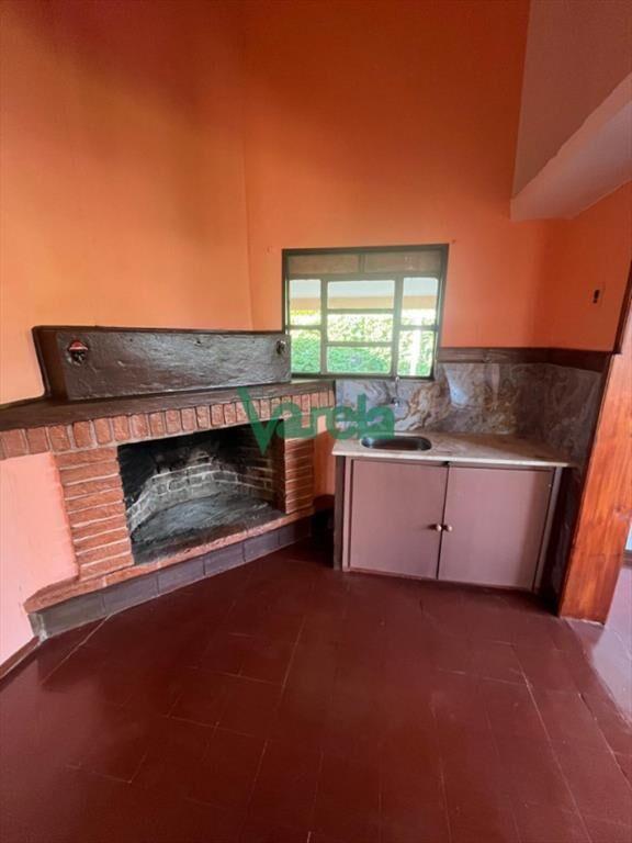 Venta de casa en Salinas, chalÃ© de tejas, 3