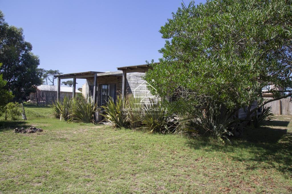 4 Monoambientes en Venta en La Juanita Jose