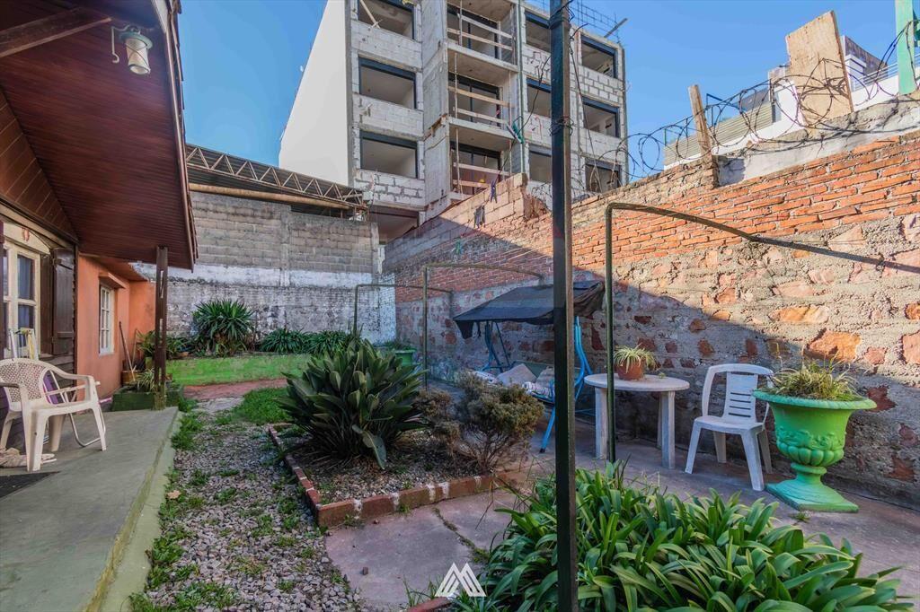 VENTA 2 CASAS EN MALVÍN SUR