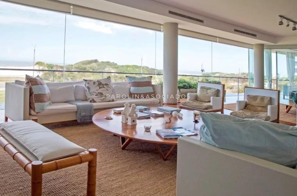 Apartamento en venta de 5 dormitorios en Grey del