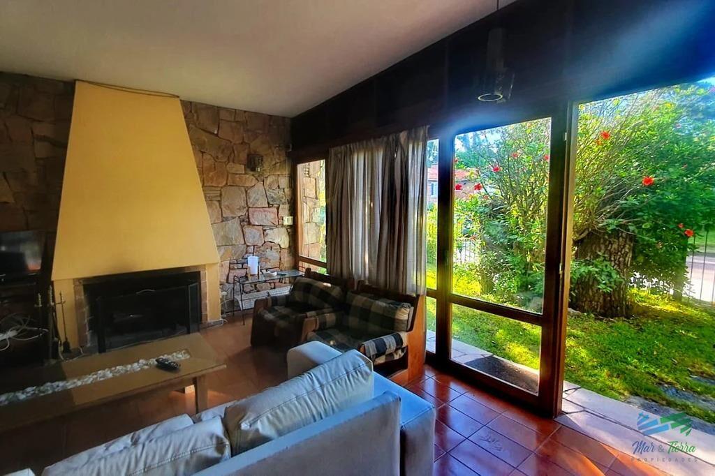 CASA CON PISCINA, 4 DORMITORIOS, MANSA, PUNTA DEL