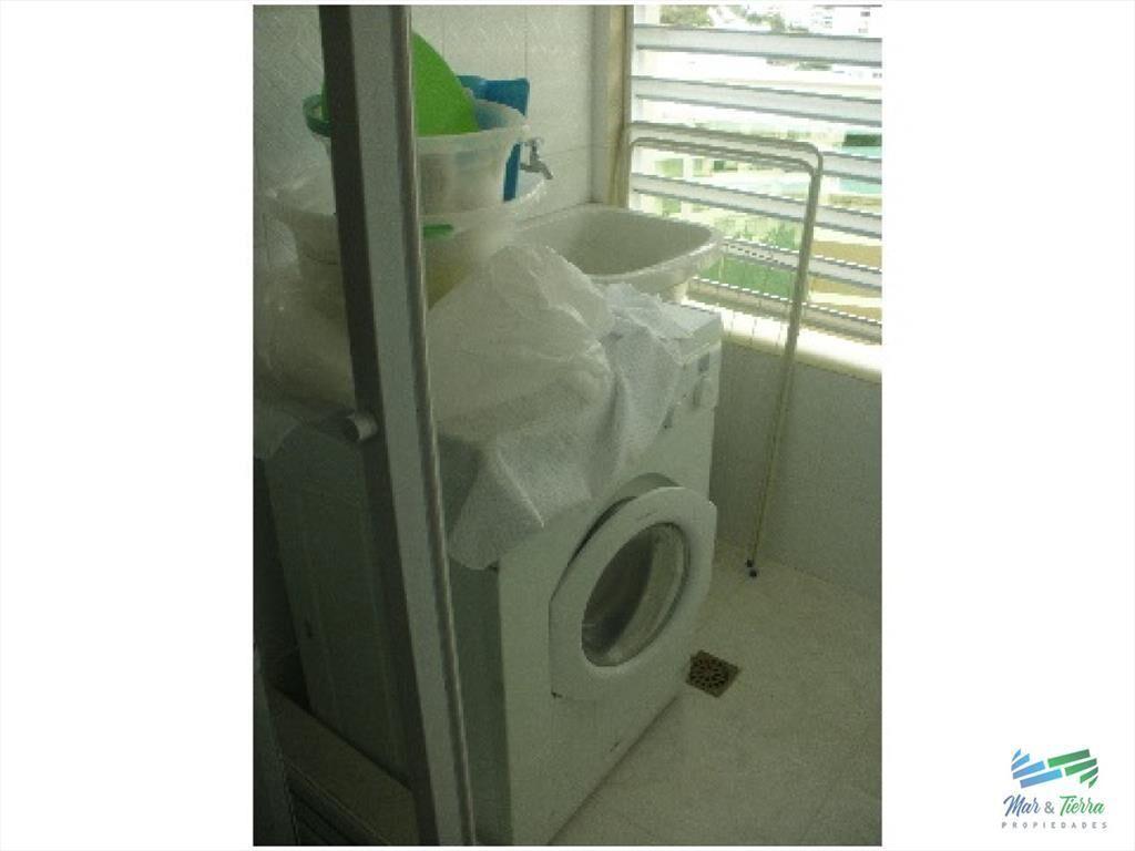 Apartamento de 3 dormitorios con vista al mar del