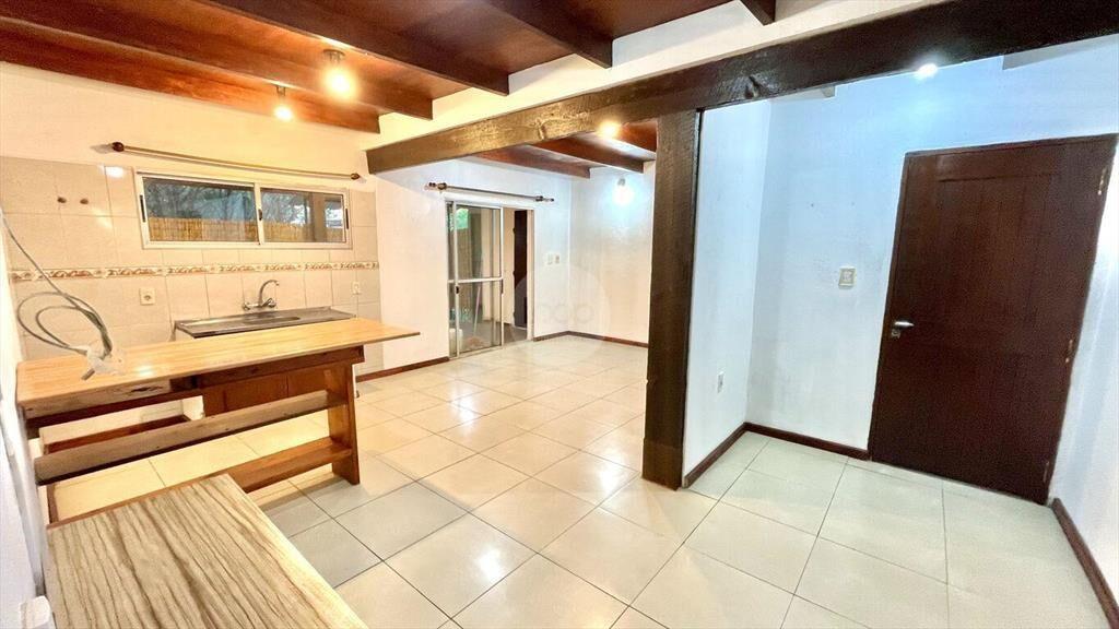 Alquiler Casa 1 Dormitorio con Cochera, Pinar Sur