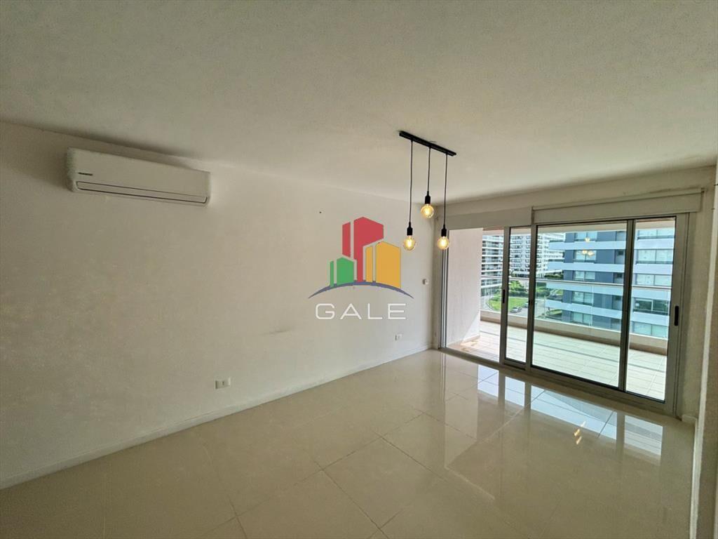 Venta de apartamento en Icon Brava Tower · Punta del Este.