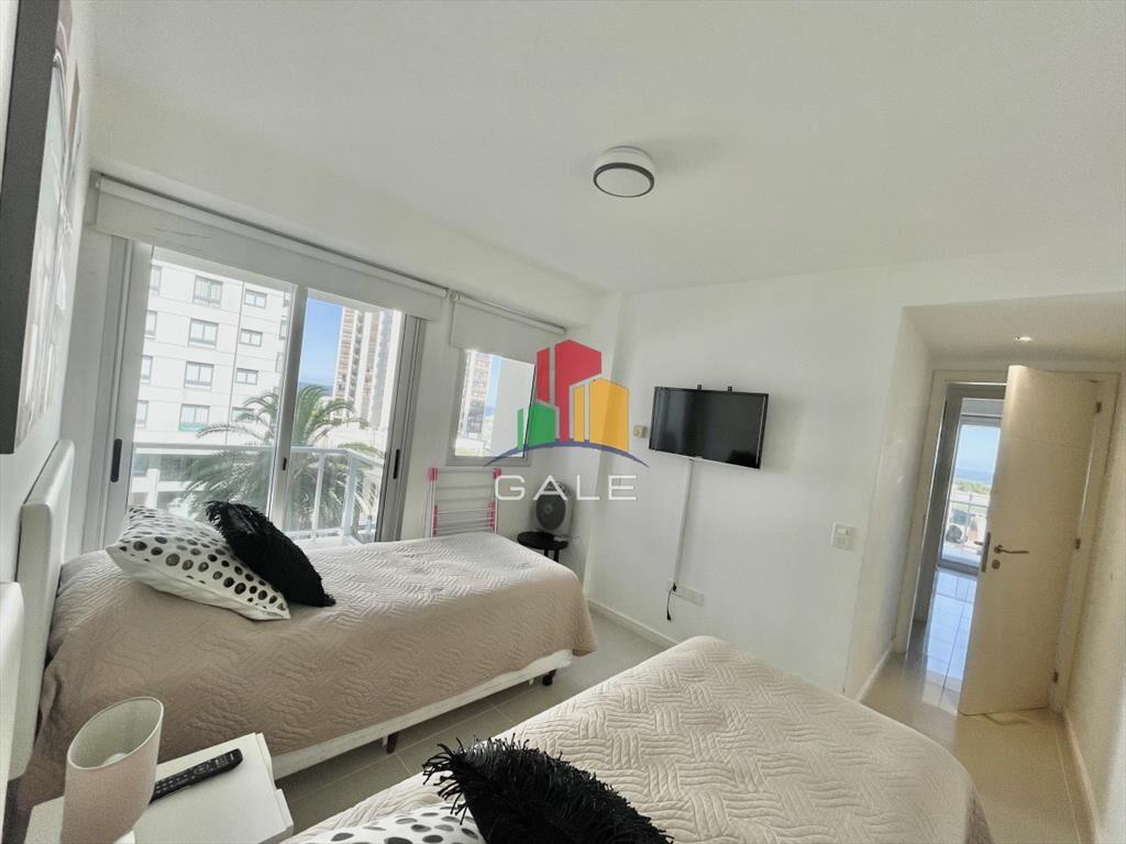 VENTA DE APARTAMENTO DE 2 DORMITORIOS EN BRAVA A PASOS DEL