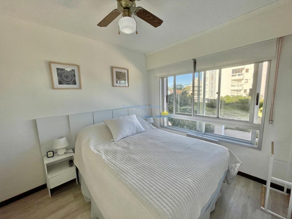 APARTAMENTO EN VENTA FRENTE AL MAR EN MANSA DE 1