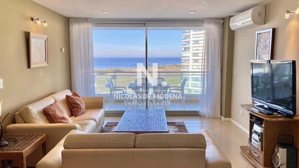 Departamento en venta de 3 dormitorios, Punta Del