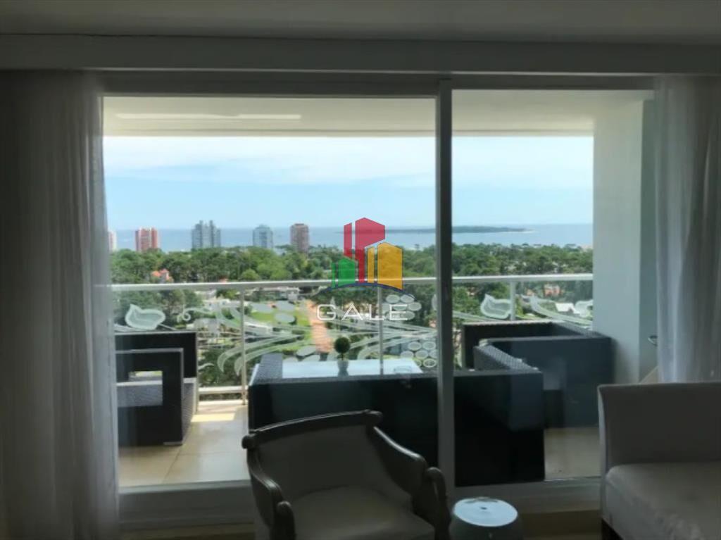 Excelente apartamento en venta en Roosevelt