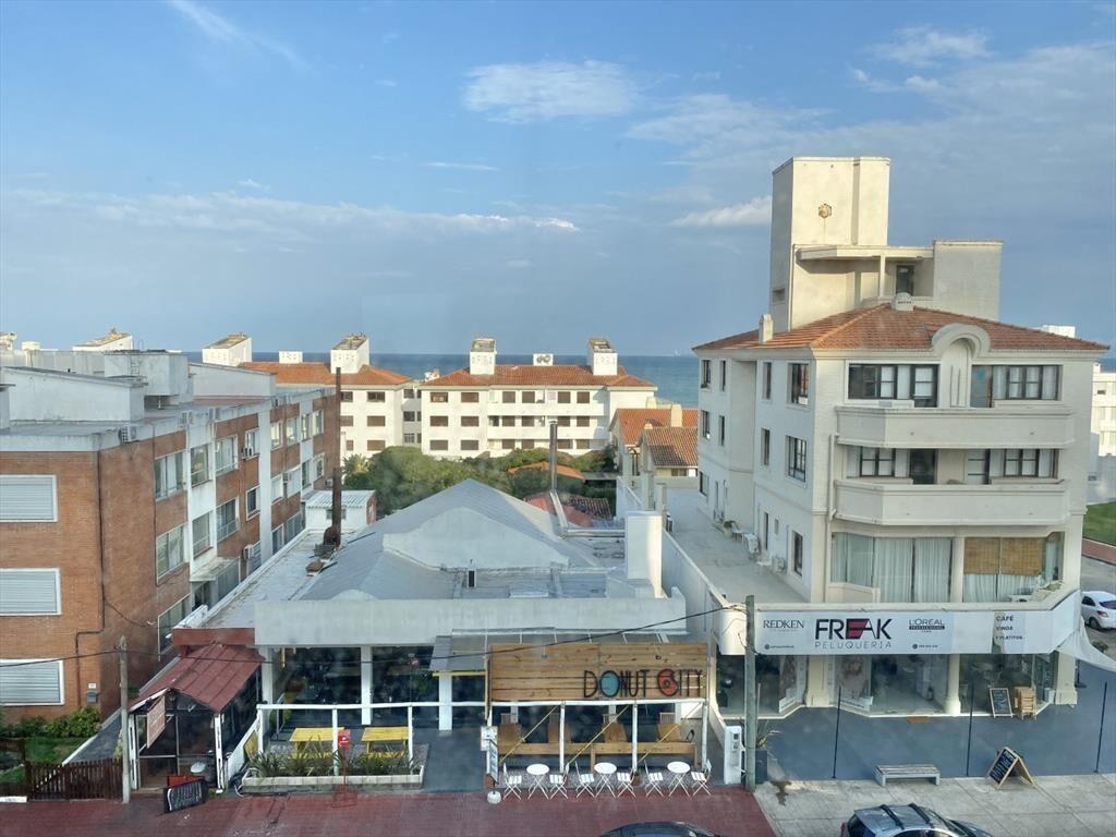 VENTA DE APARTAMENTO EN PENINSULA 2 DORMITORIOS
